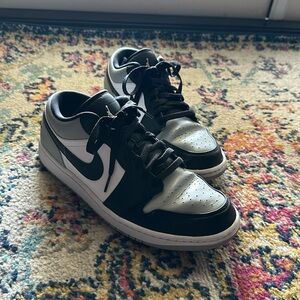 Air Jordan 1 low Shadow toe size 10.5 Men (mens sneakers)